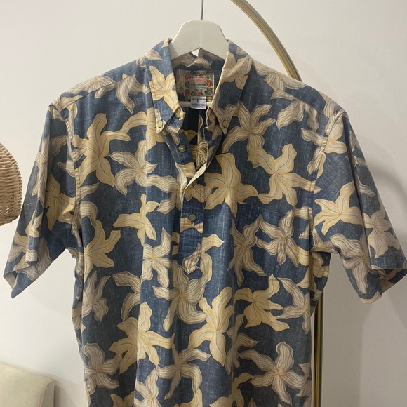Reyn Spooner commemorative classics Hawaiian shirt. - Picture 1 of 4